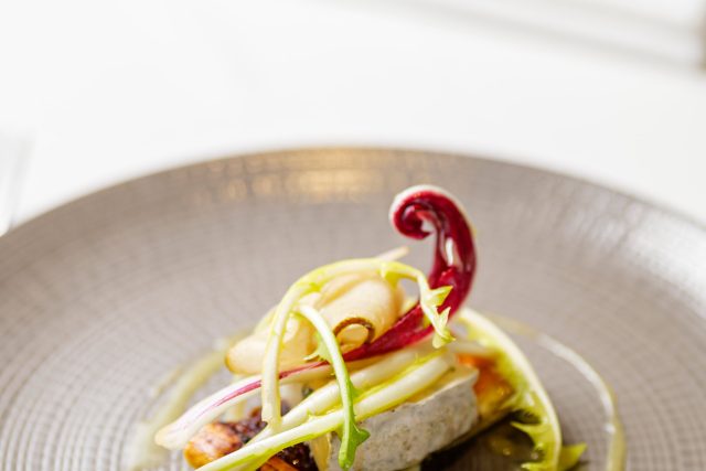 Spring table 3 course set lunch menu at restaurant South London Kent, we invite you to enjoy our seasonal midweek lunch offering.